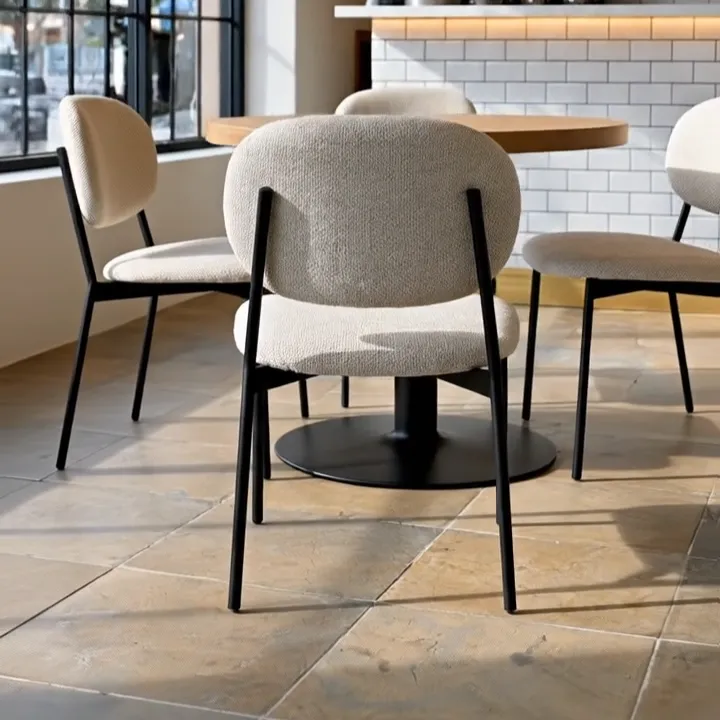 Comedor con sillas Eva